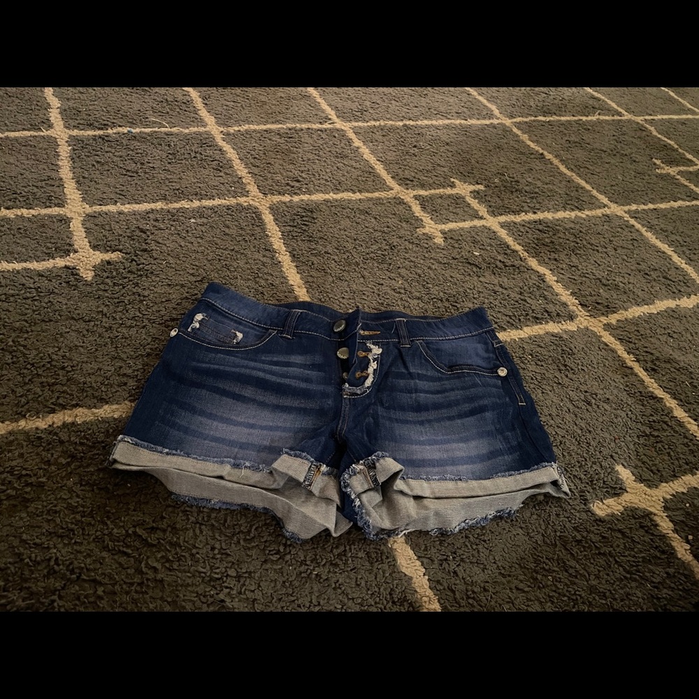 Shorts - Picture 2 of 2